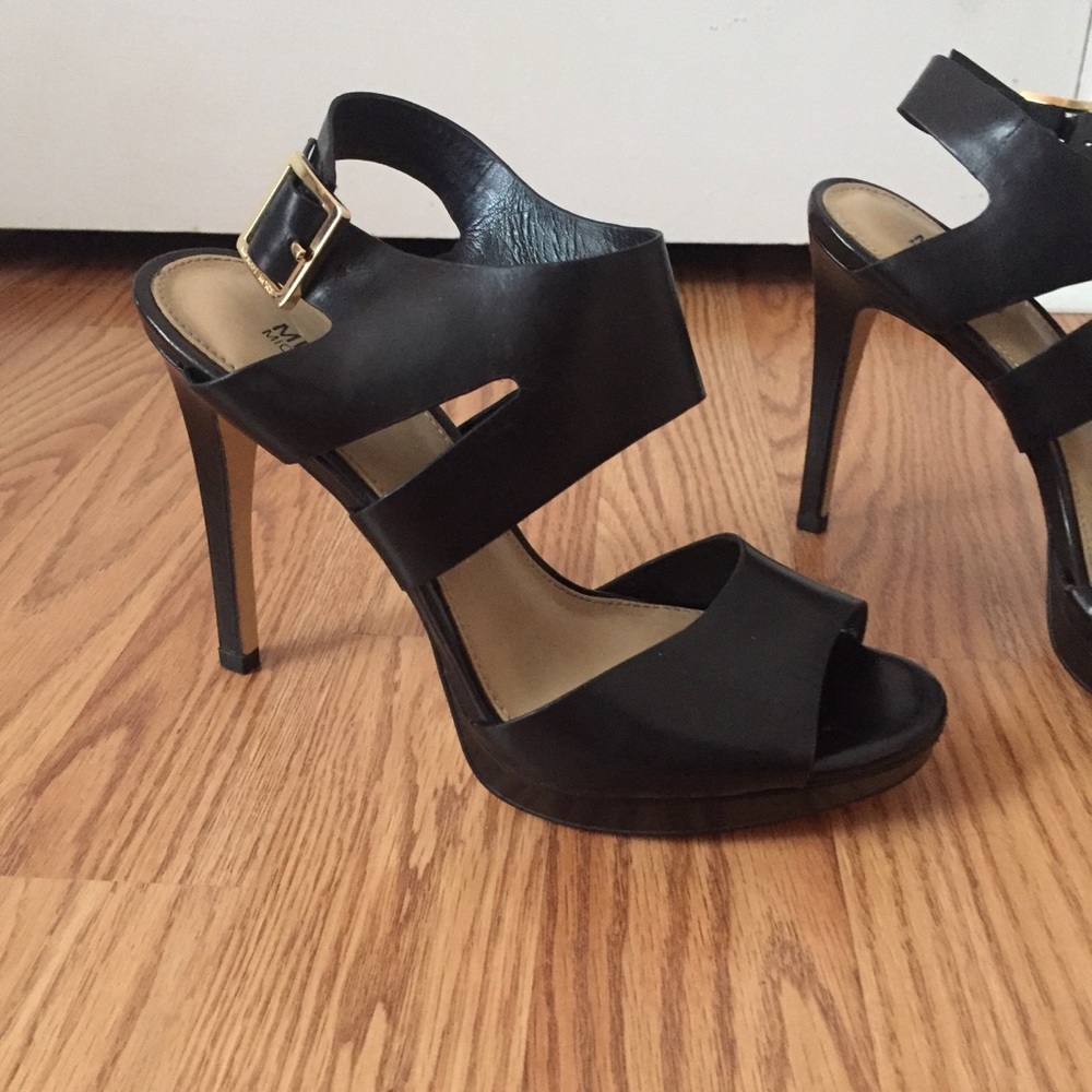 Michael Kors Black Leather Heels | Size 6M
